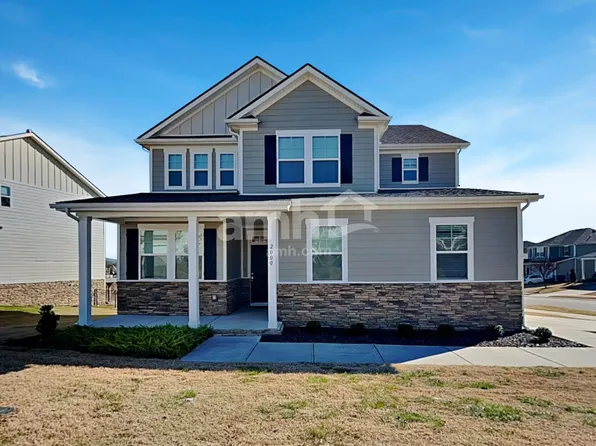 2000 Bennett Dr, Lebanon, TN 37087
