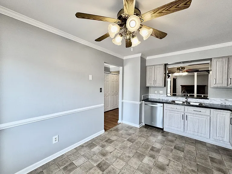 5168 Settlers Park Dr — Photo 12