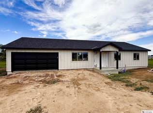 815 Northwind St, Fairbury, NE 68352