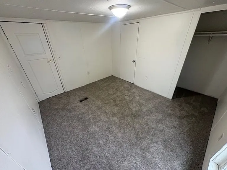 595 Chickadee Dr — Photo 12