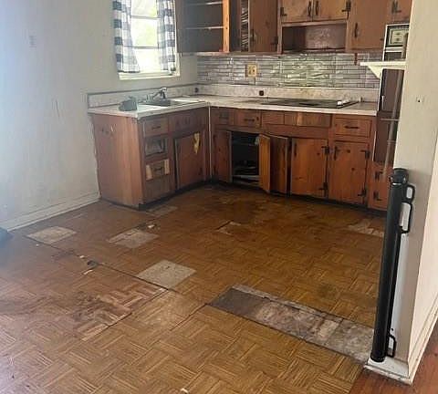 2nd image of 18001 NW 6th Place