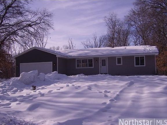 4th image of 4035 Wildwood Dr NE