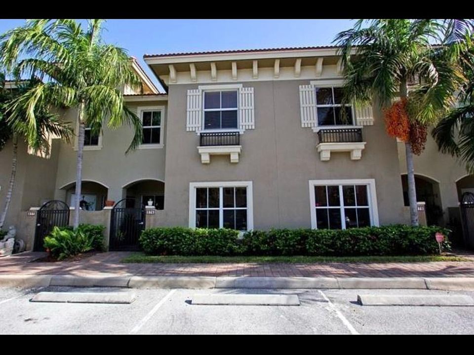 1st image of 275 Lake Monterey Cir