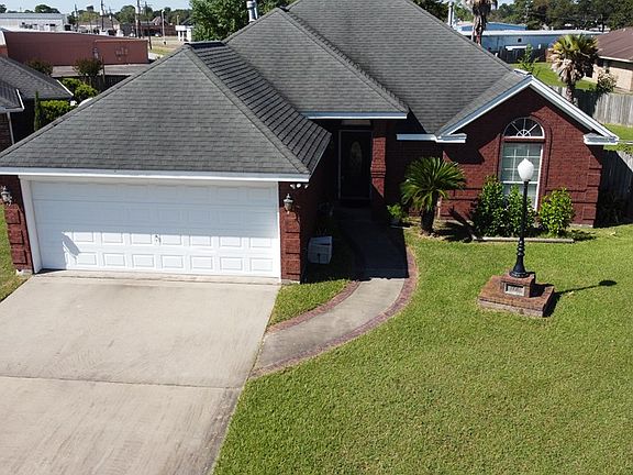 2nd image of 760 Morningview Ln