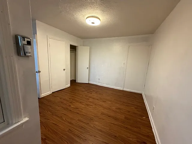 1 bed, 400 sqft, $875 — Photo 3