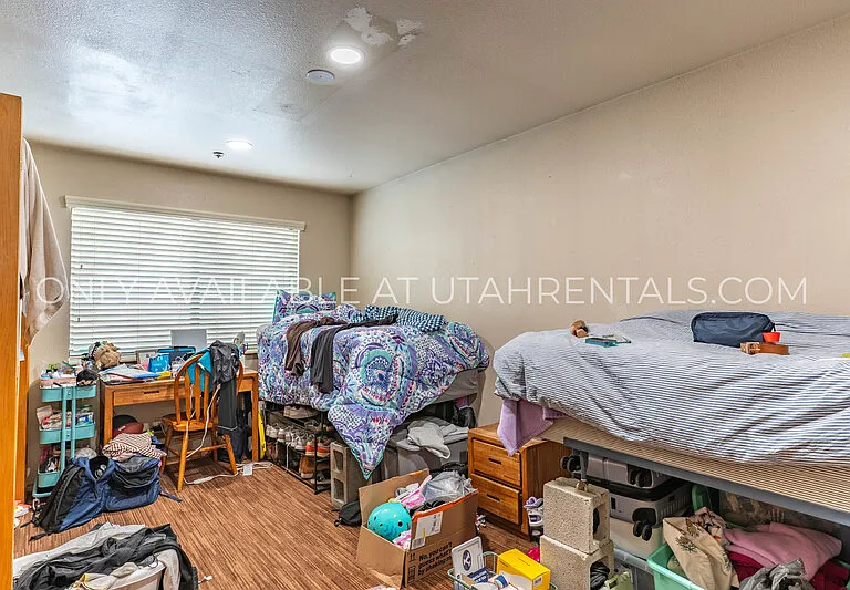 948 N 50 E #305 — Photo 12
