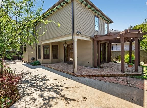 3rd image of 3005 44th St