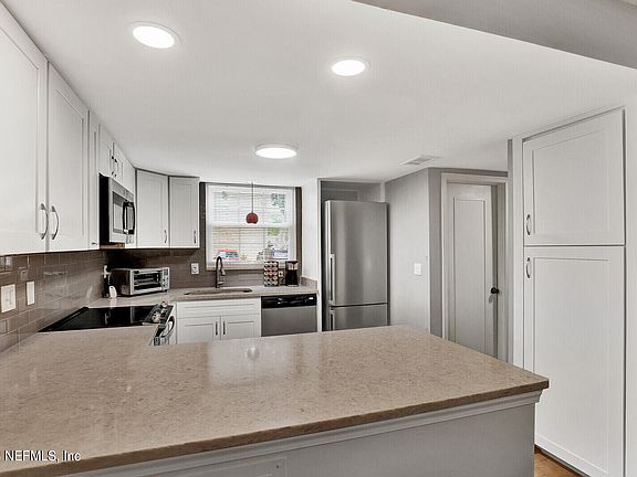 5th image of 5201 ATLANTIC Boulevard #264