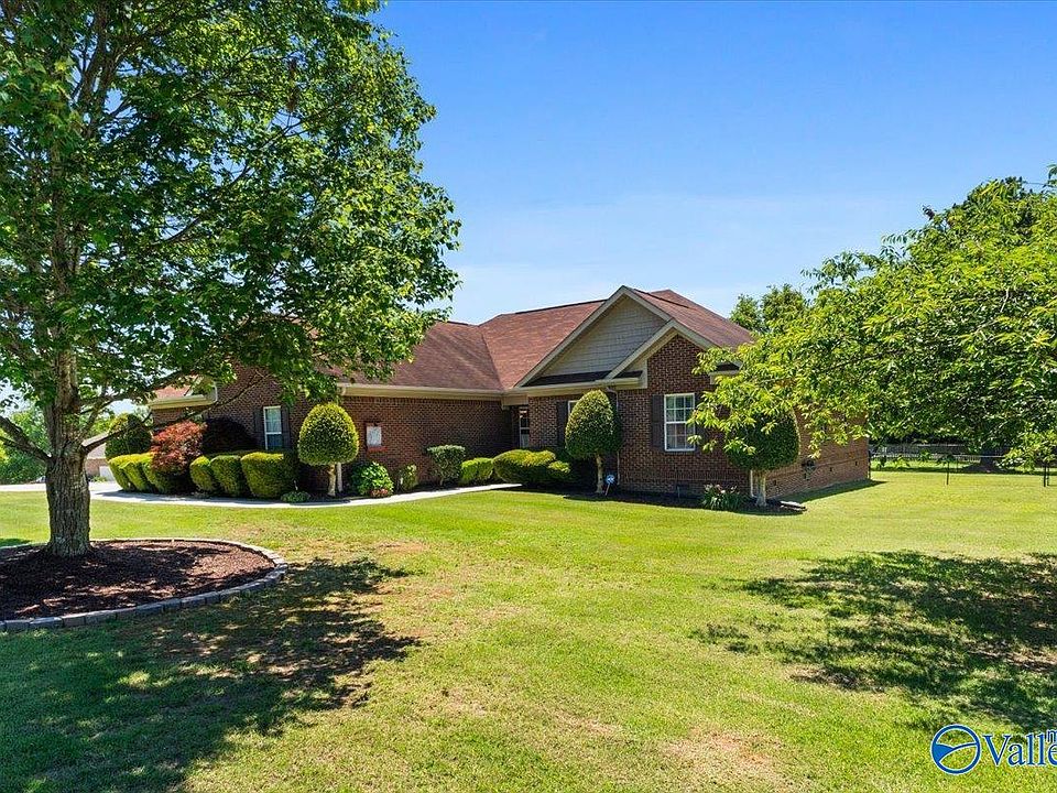 1st image of 167 Malone Dr