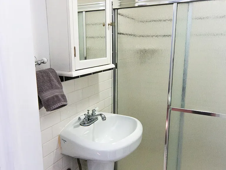 975 E 1st Ave #3 — Photo 8
