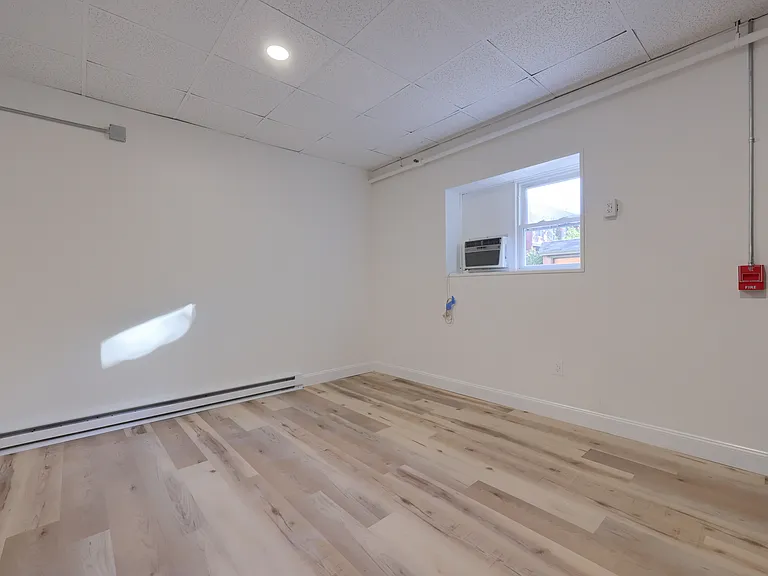 534 W James St #1 — Photo 5