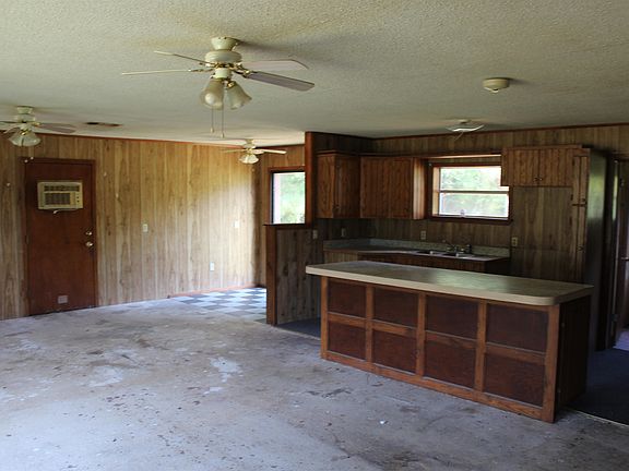 4th image of 131 Hempstead #1103