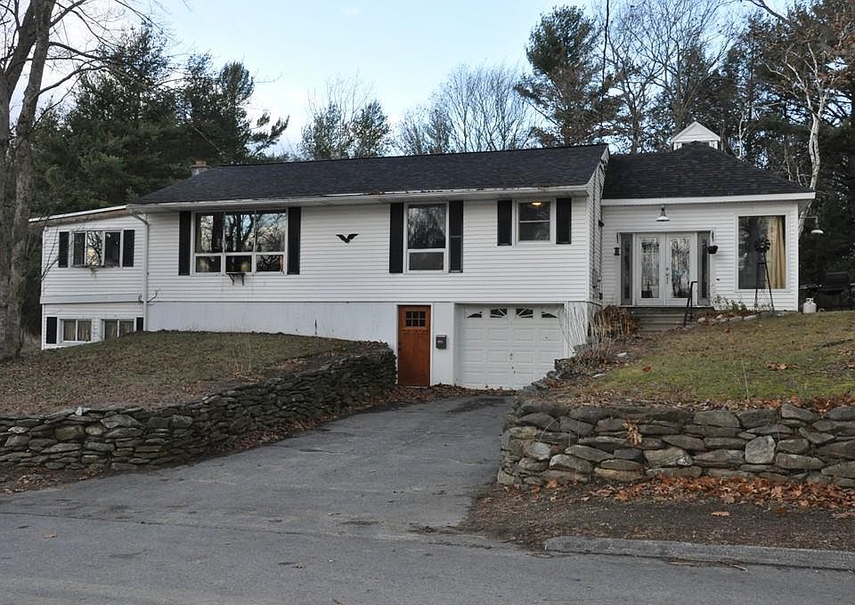 1st image of 51 Fessenden St