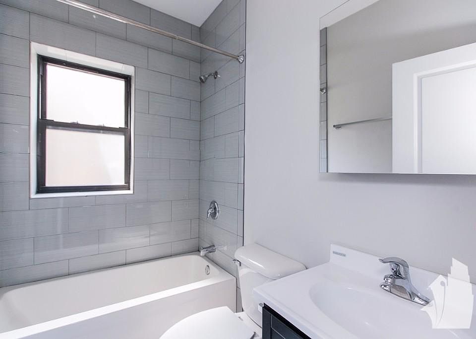 1st image of 5158 N Leavitt St #1N