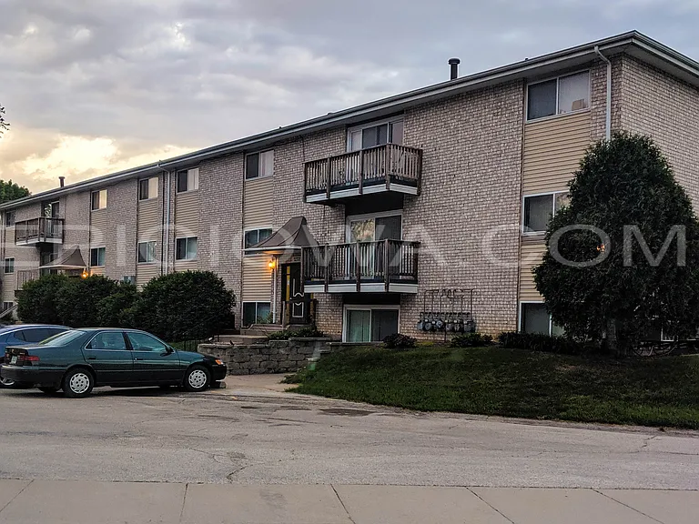 20 N 10th Ave #16 — Photo 10