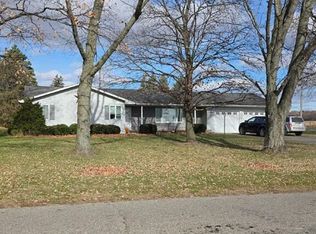 2010 Van Geisen Rd, Caro, MI 48723