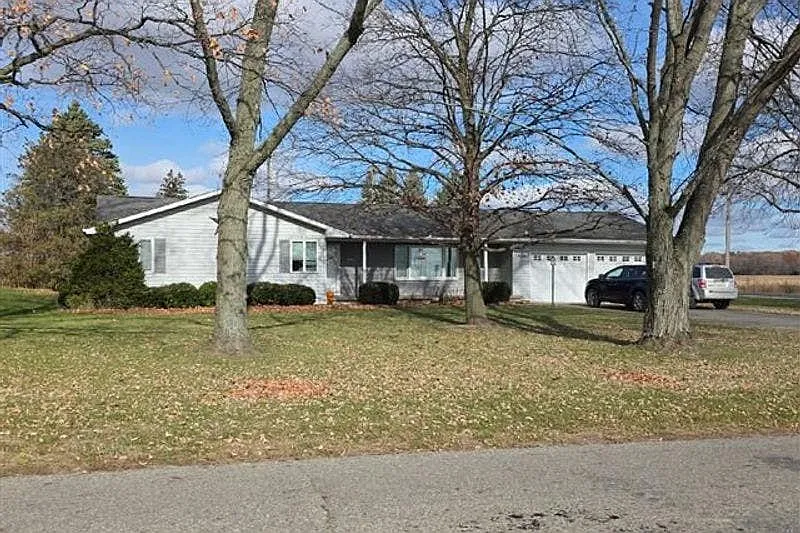 2010 Van Geisen Rd photo 1