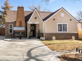 909 Oak Ave, Dalhart, TX 79022