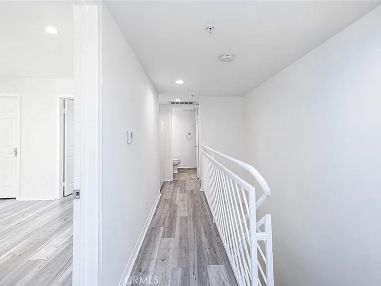 110 W Maple St #30 — Photo 23