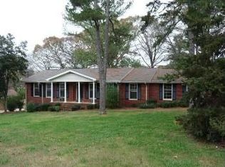 4 Lancer Dr, Cartersville, GA