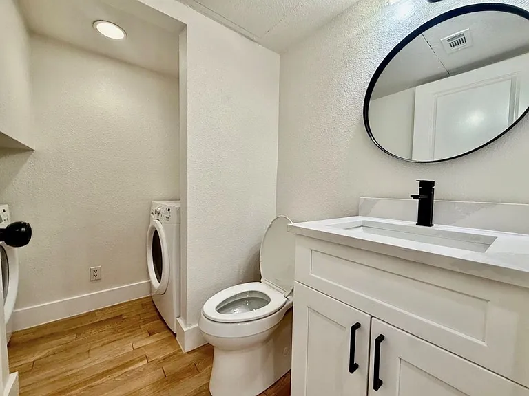 3929 Buena Vista St #F — Photo 9