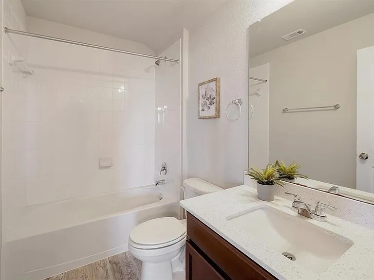 460 Galway Bay Ln — Photo 12