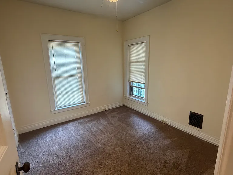 502 Broadway #2L — Photo 4