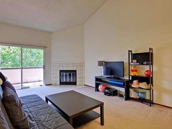 Living room - 1