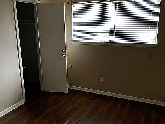 4th image of 2017 Fairfield Ct S