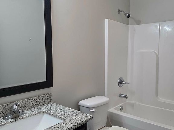 5th image of 2311 E Quivira St
