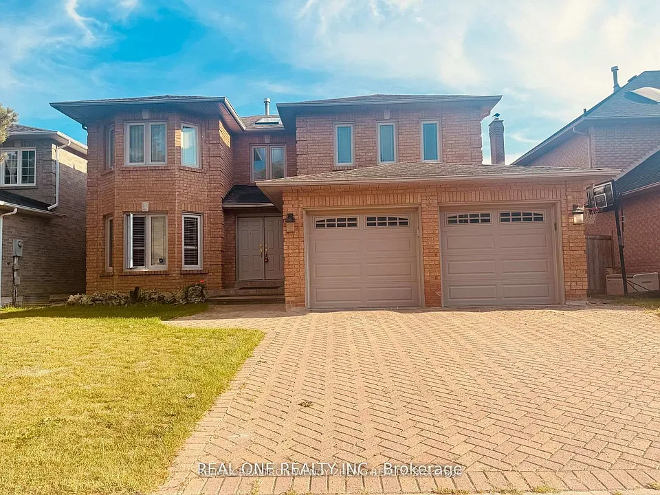 3 Elmsley Dr