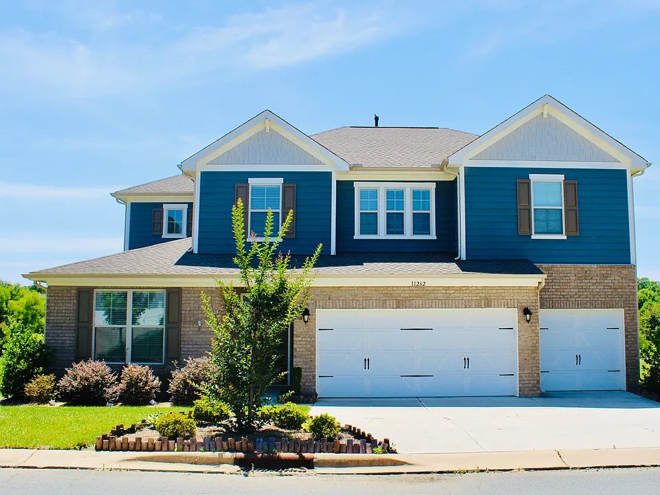 11262 Serenity Farm Dr