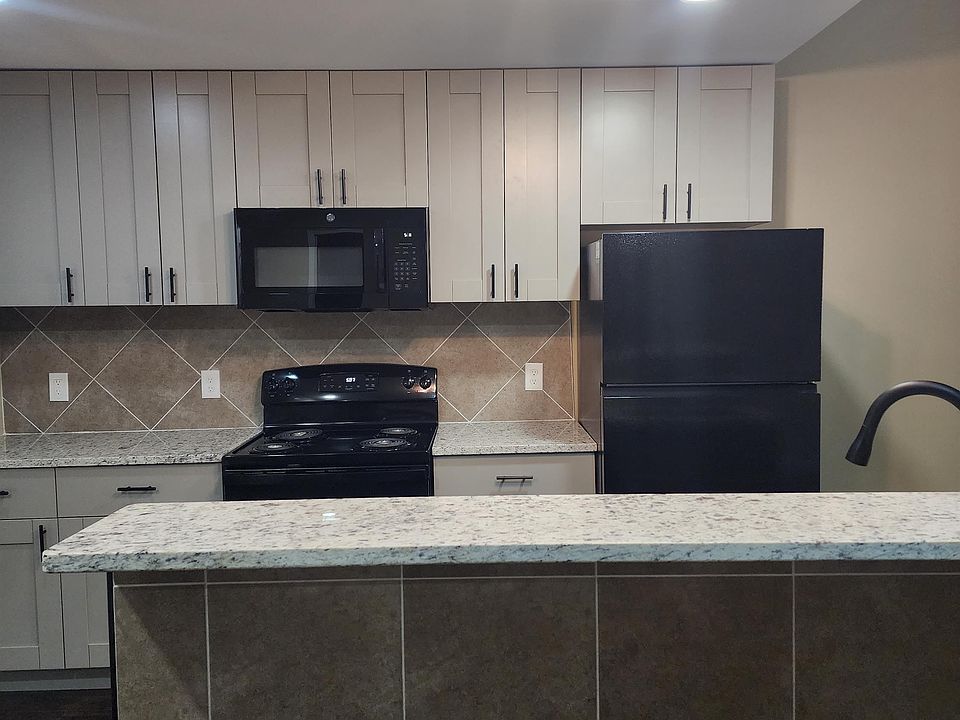 Kitchen/Island