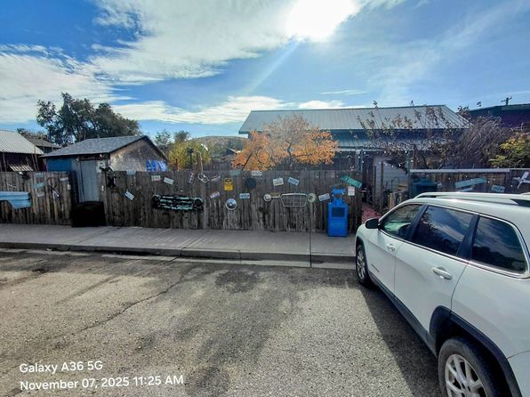 180 W Adams St