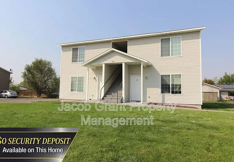 960 Eve Dr #2 — Photo 1