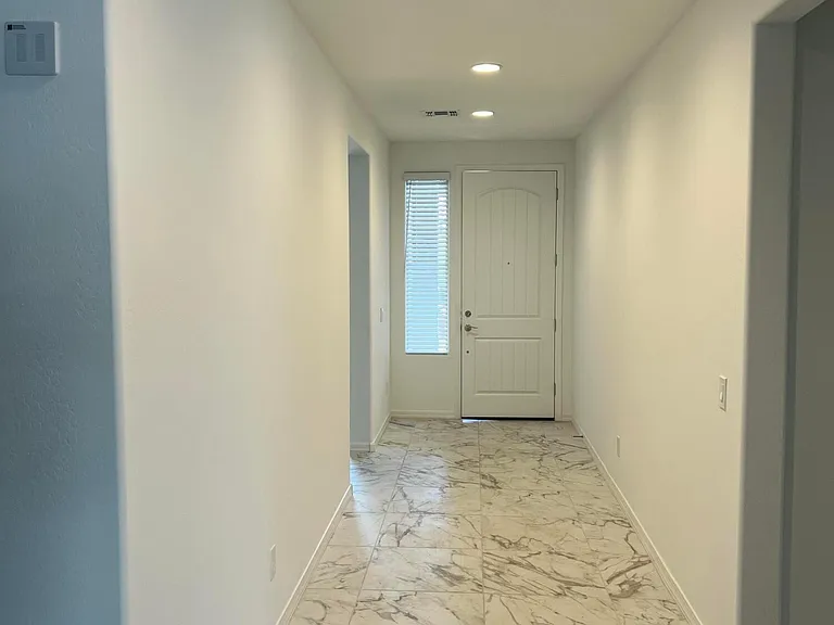 10214 W Indianola Ave — Photo 18