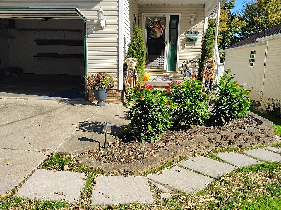 401 Stevenson Ave #1