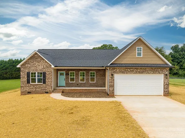 2237 Mintew Cir, Lincolnton, NC 28092
