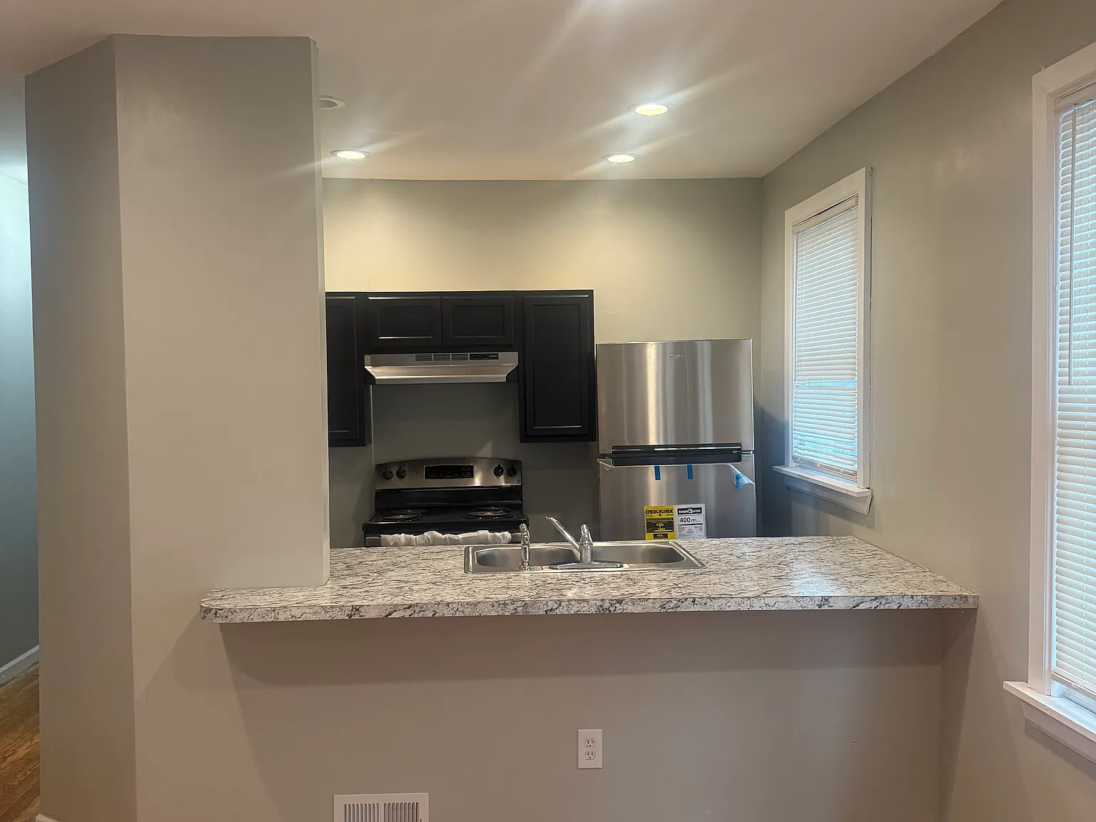 1 bed, $850 — Photo 2