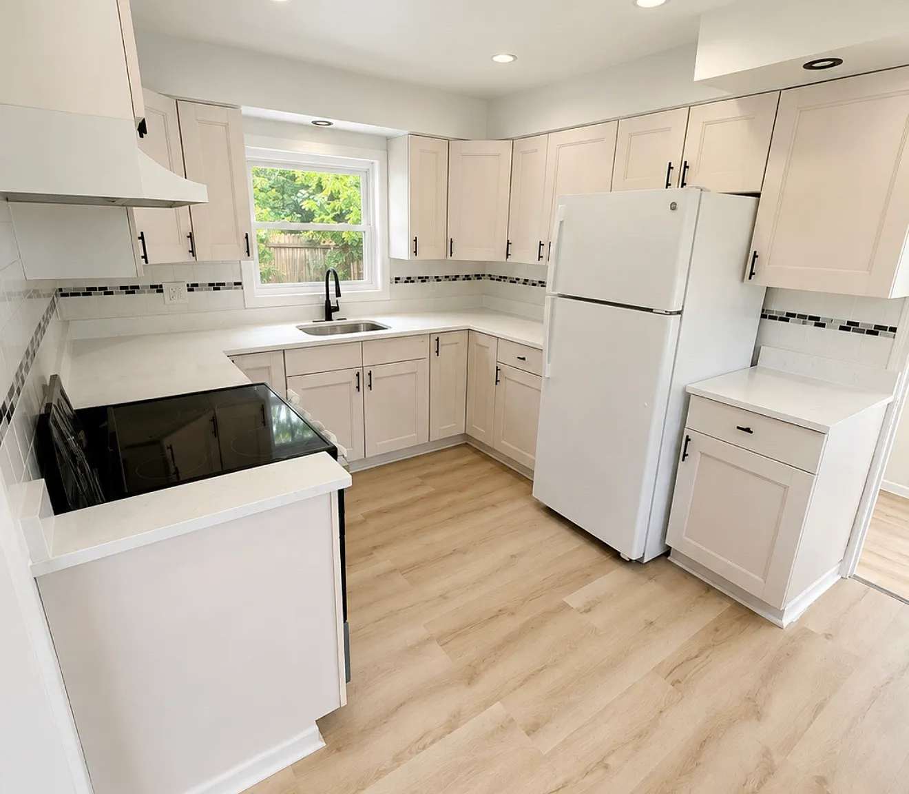 Orchard Lake Dr, Monroe — Photo 1