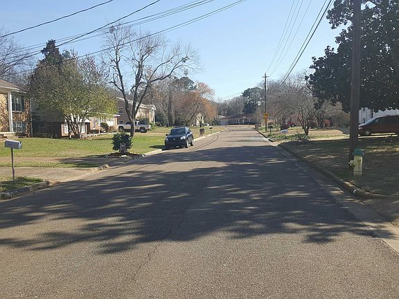 5th image of 11006 Louis Dr SE
