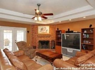 417 Quail Hollow Dr, Adkins, TX 78101