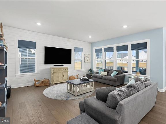 3rd image of 31567 Topsail Dr