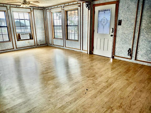 2nd image of 813/809 Santa Fe St