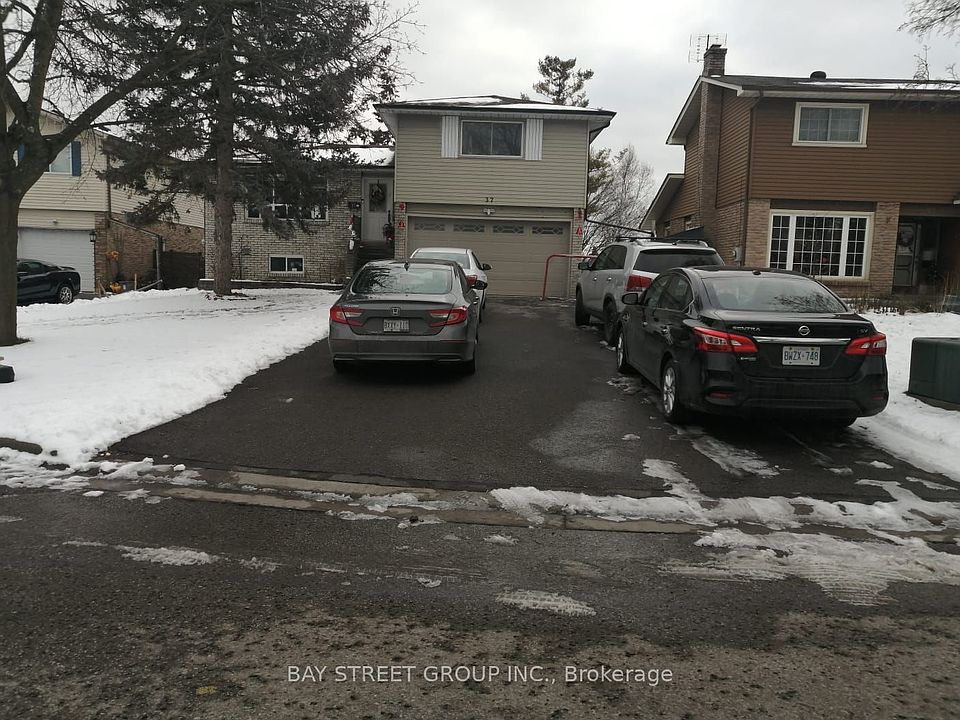 1st image of 37 Caledon Ct