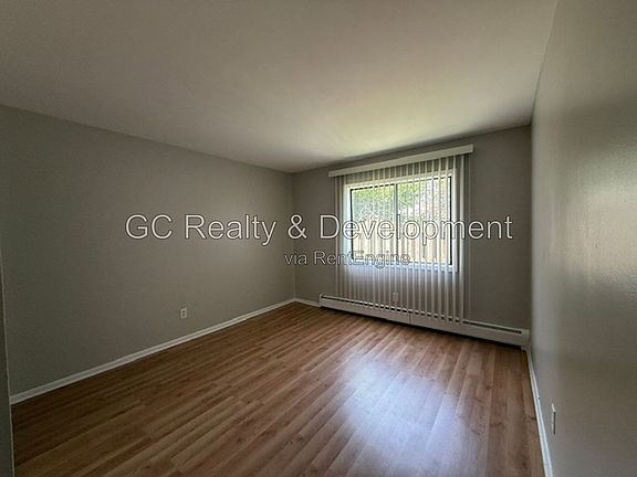 5th image of 31 Washington Blvd APT 108