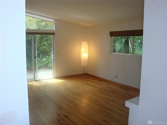 5th image of 19424 74th Ave W
