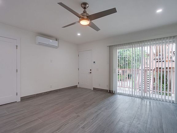 5th image of 1234 Calle Jules APT 1