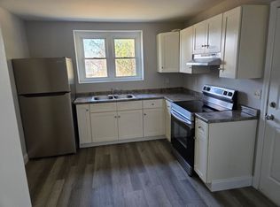11 Elm St, Winooski, VT 05404
