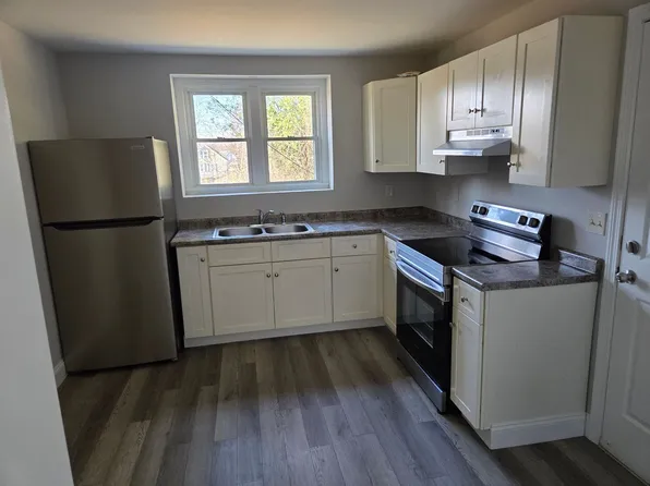 11 Elm St, Winooski, VT 05404